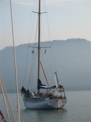 21. července 2008: Lumut Dřevěný Pateke, Bristol Channel Cutter, sesterská loď Tailesinu L&L Pardeyových